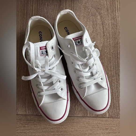 Converse Chuck Taylor All-Star Canvas Low-
Top Sneakers White Women's 9 - Picture 2 of 15